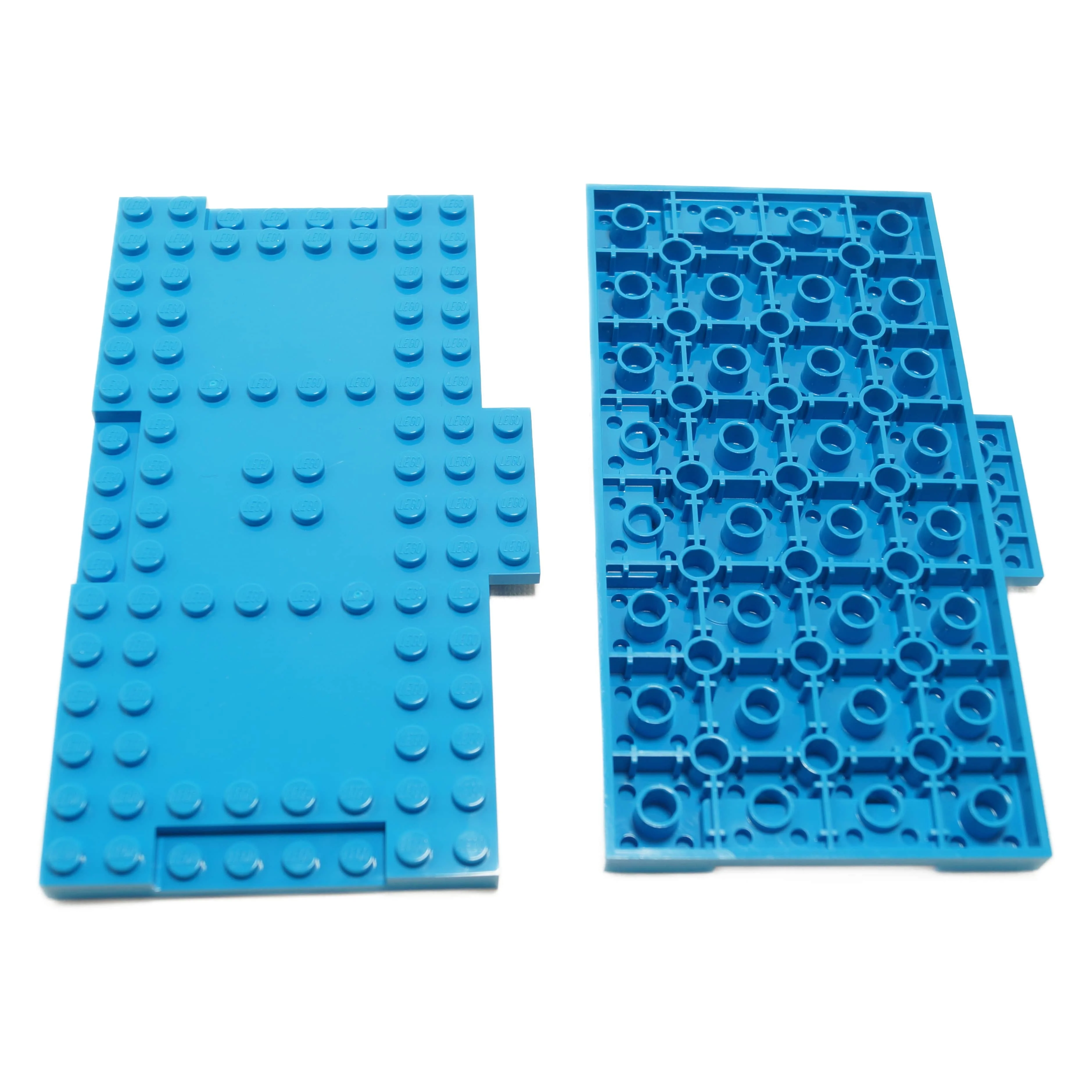 Brick, Modified 8 x 16 x 2-3 with 1 x 4 Indentations and 1 x 4 Plate - Image 3