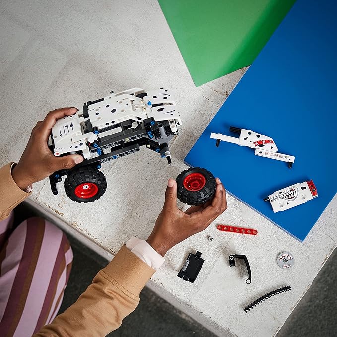 LEGO® Technic Monster Jam™ Monster Mutt™ Dalmatian (42150) - Image 3