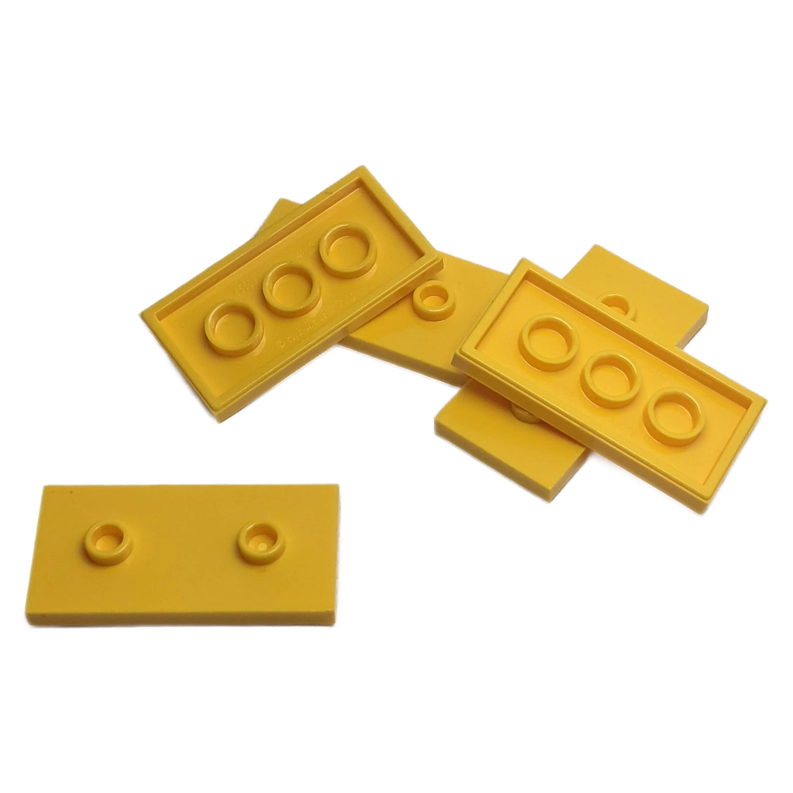 Plate Modified 2 x 4 with 2 Studs 65509 - Image 8
